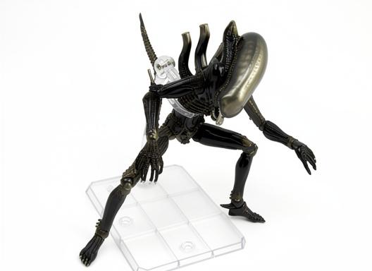 Miniatura 2 de 001 Alien sculpted  by yatake yoshinori Revoltech Alien Kaiyodo