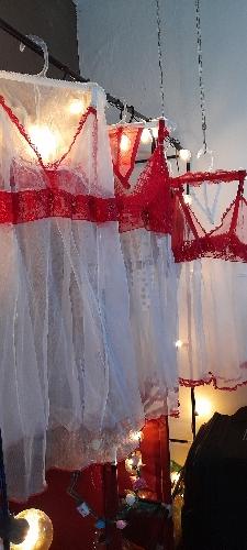 Babydoll microtul y encaje blanco con rojo