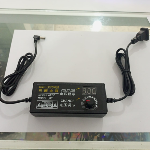 adaptador - regulador de 3 a 12 volteo de 5 amp