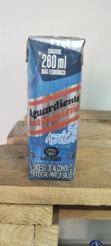 Aguardiente antioqueño 1/4 Azul