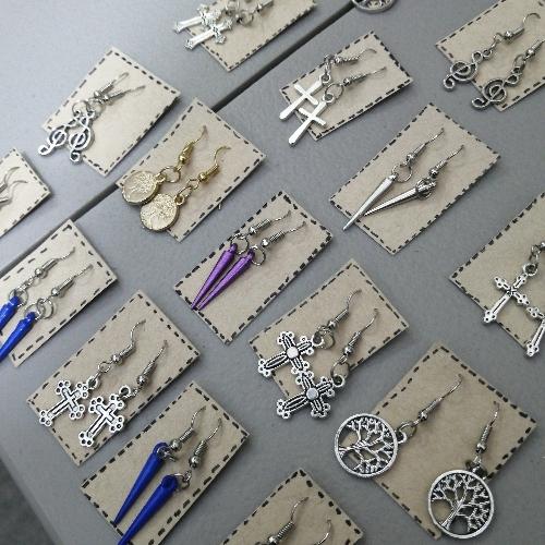 Aretes Económicos