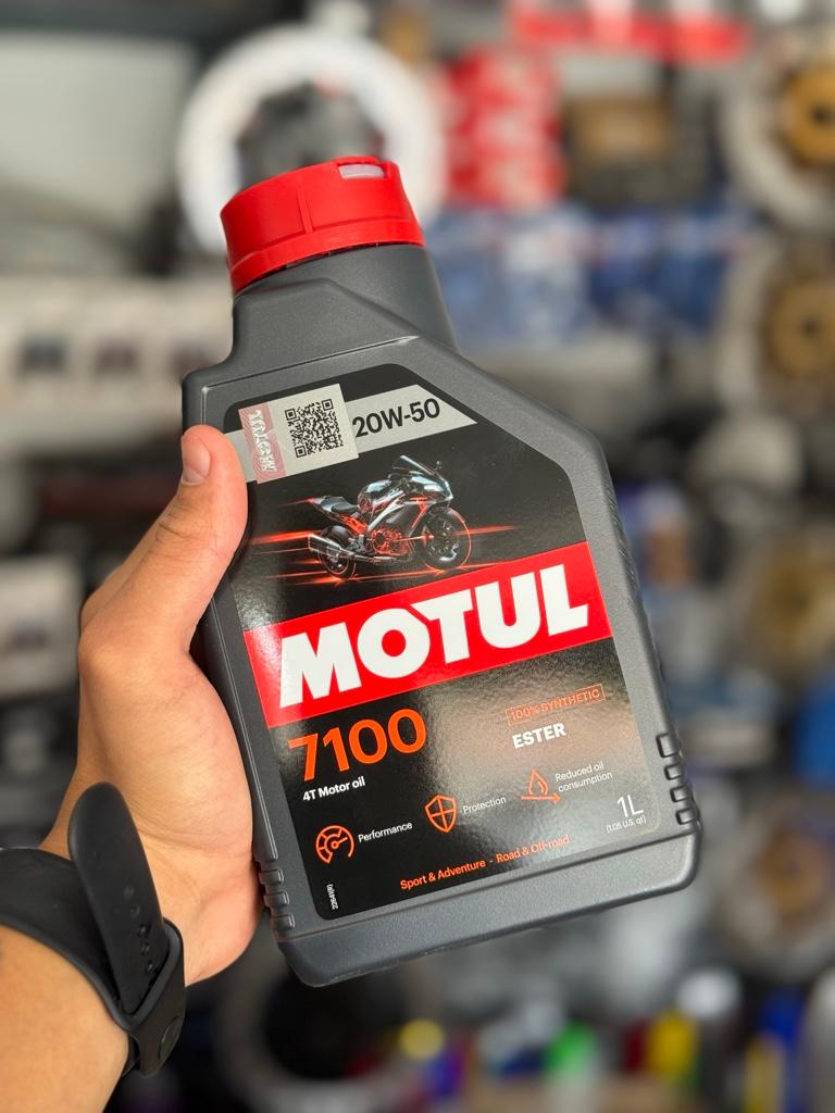 Miniatura 2 de ACEITE MOTUL 20W - 50 4T EN 1/4