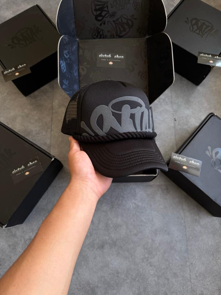 Gorra Syna World negra