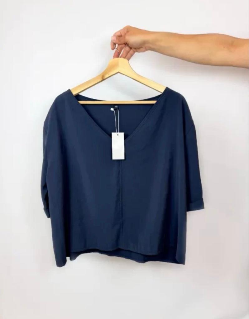 Miniatura 2 de Blusa AMARANTO