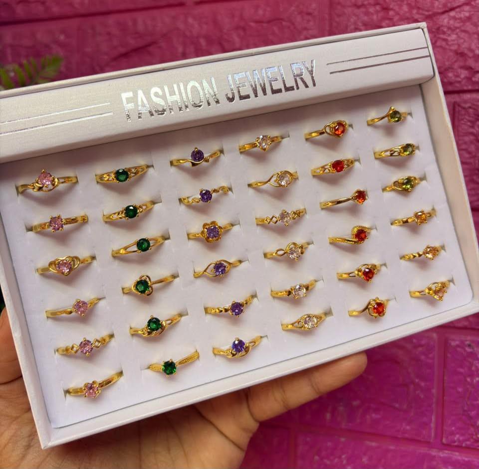Anillos dorados con perla