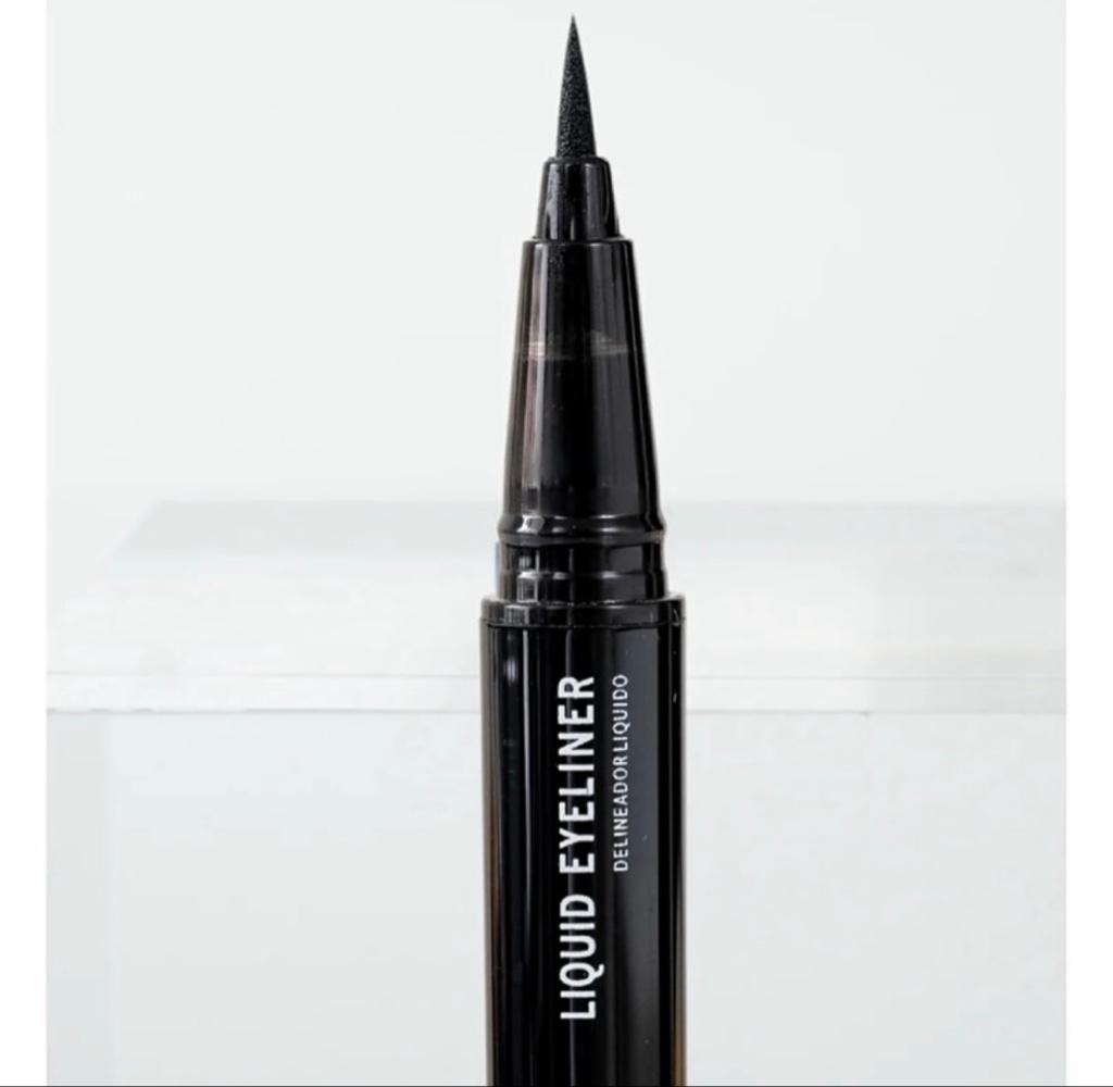 Miniatura 2 de Ani-K delineador liquido negro