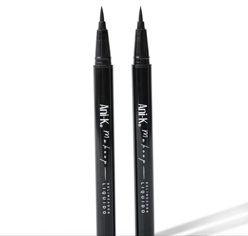 Ani-K delineador liquido negro