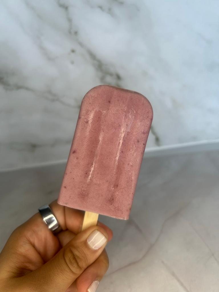 Miniatura 3 de Paletas de yogurt de soya mixta
