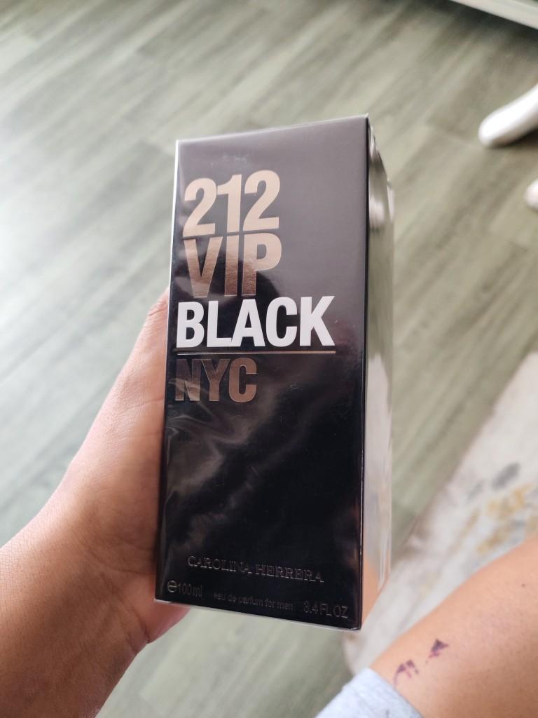 212 VIP Black