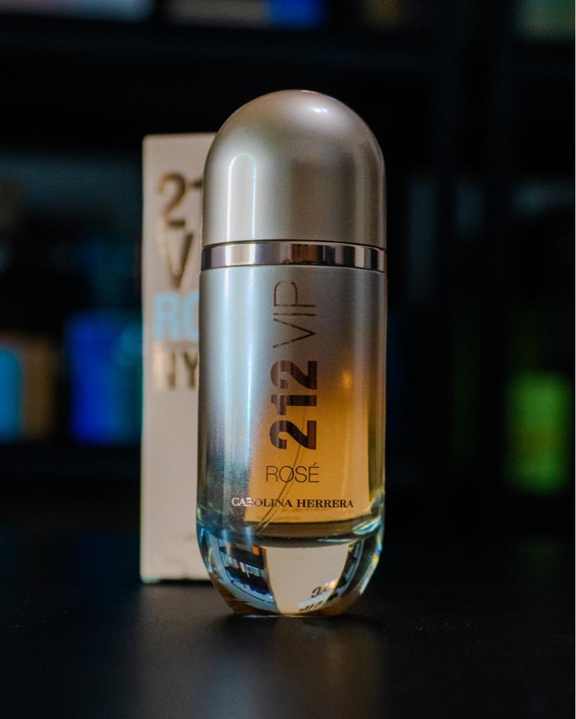 Miniatura 2 de 212 VIP ROSE 2.7oz W EDP SPRAY