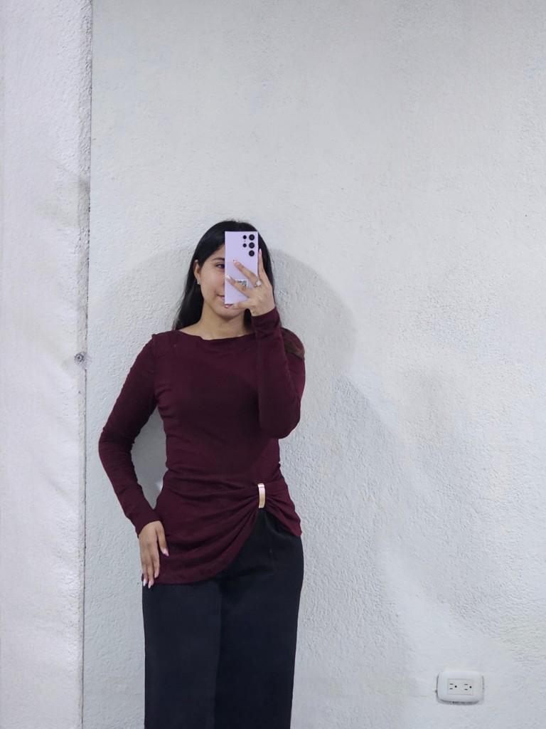 Miniatura 3 de Camiseta asimetrica manga larga