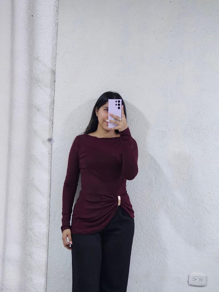 Miniatura 2 de Camiseta asimetrica manga larga