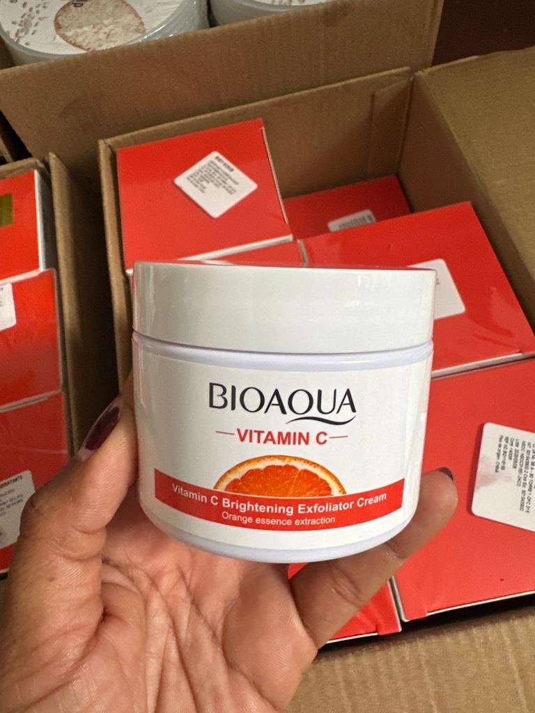 BIOAQUA Vitamin C Exfoliante