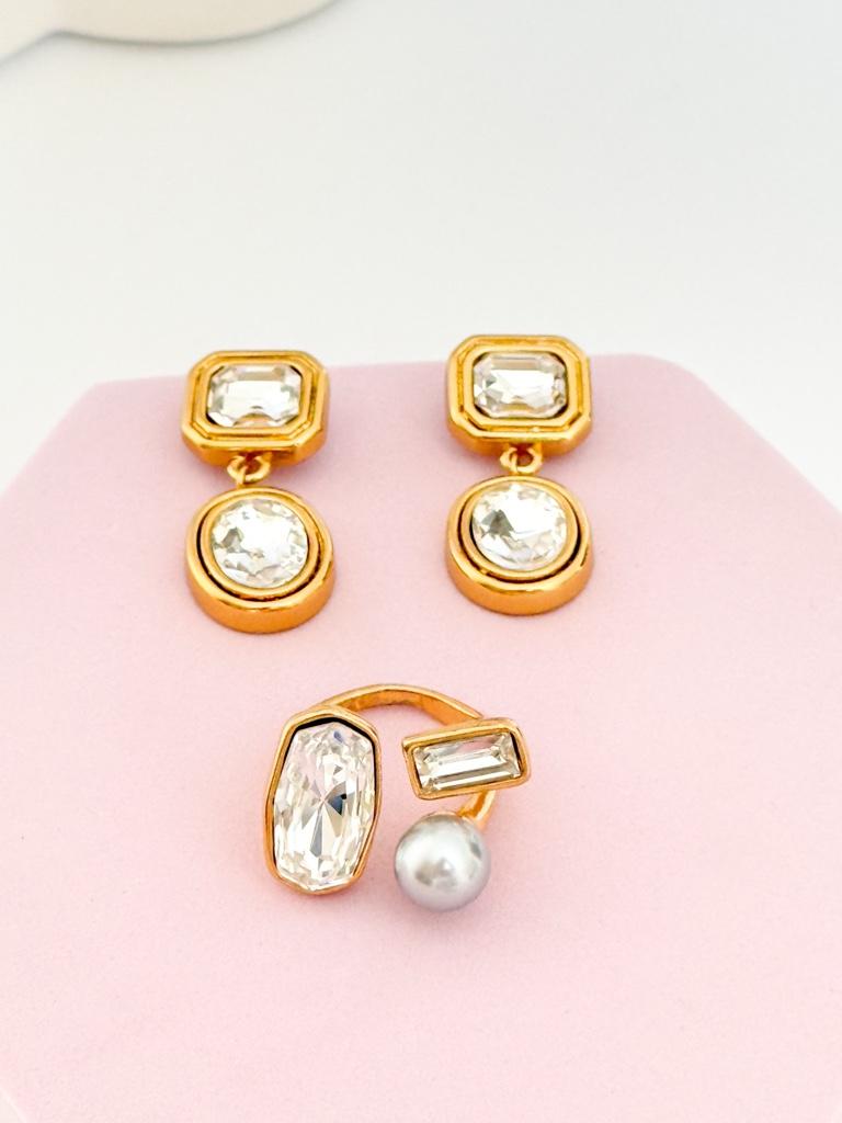 Miniatura 2 de Aretes dorados con piedra circonea