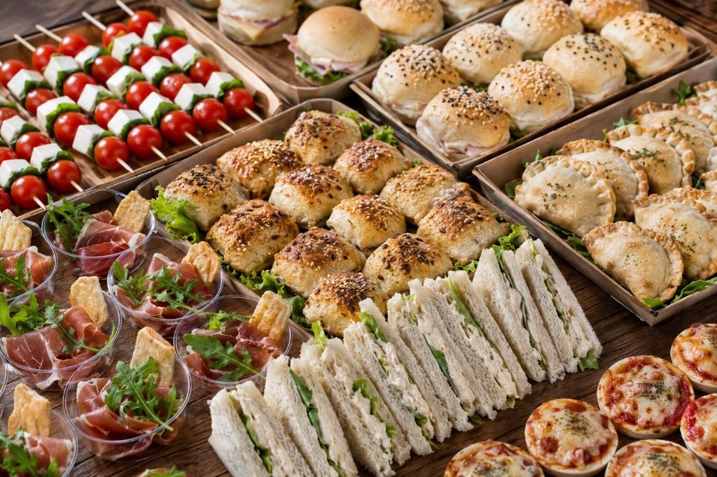 CAT: Catering para 15 personas