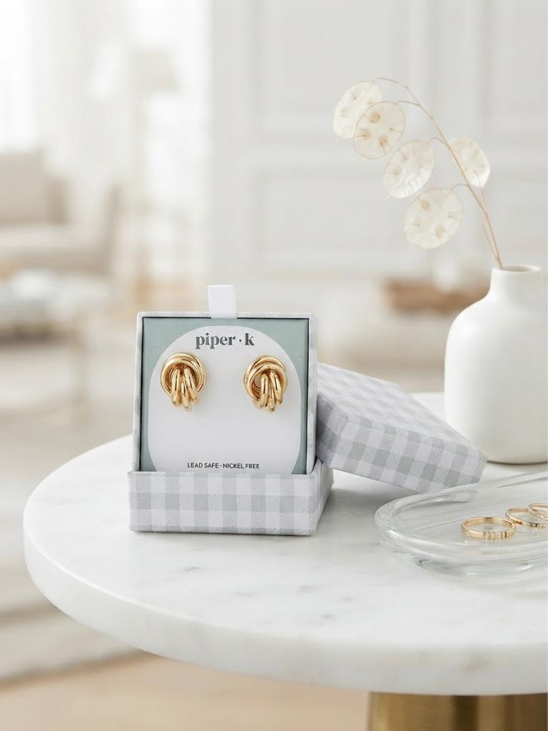 Miniatura 3 de Aretes dorados Alpec K