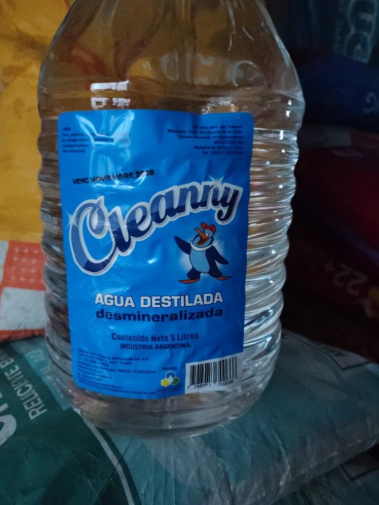Agua destilada 5lts