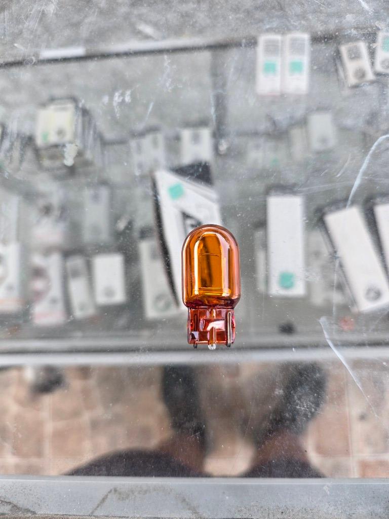 219007 12V 21W T20 Amber