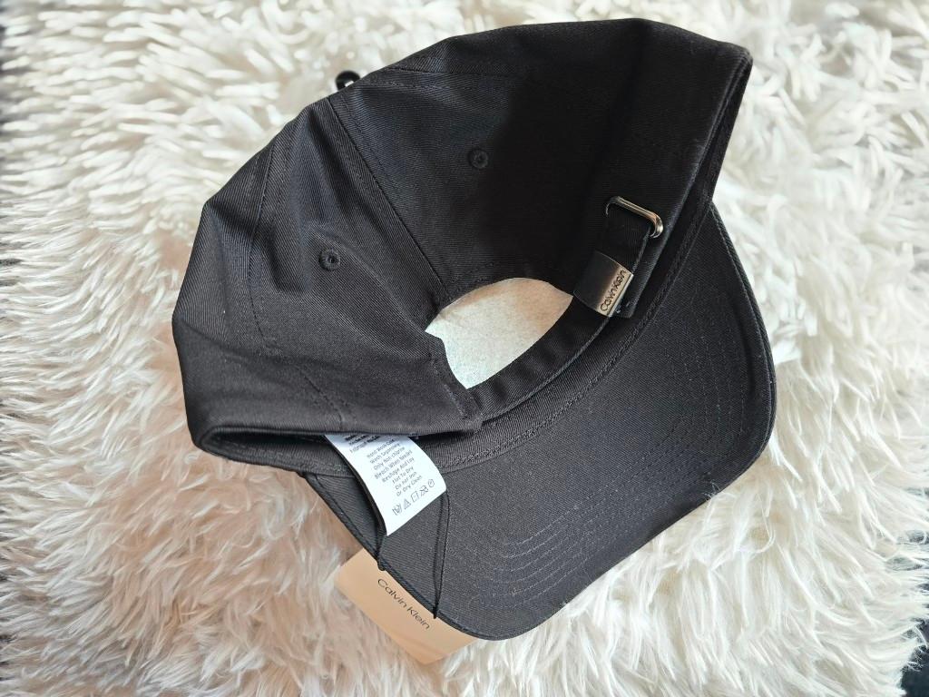 Miniatura 2 de Calvin Klein Negra Broche