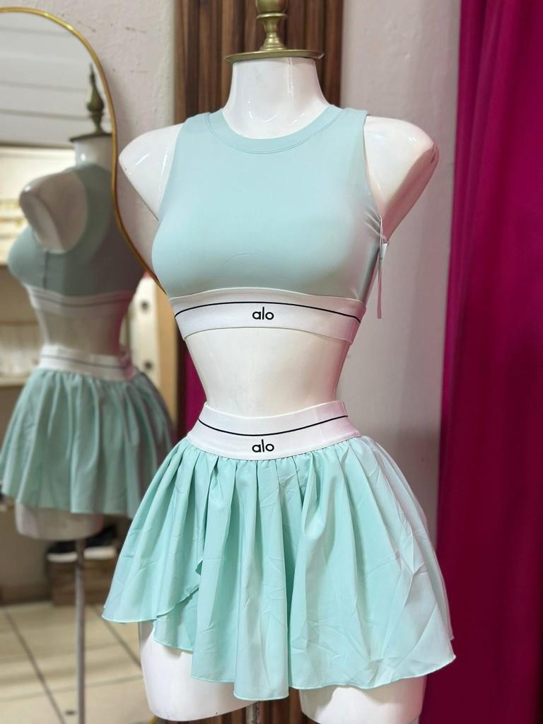 Conjunto alo yoga menta