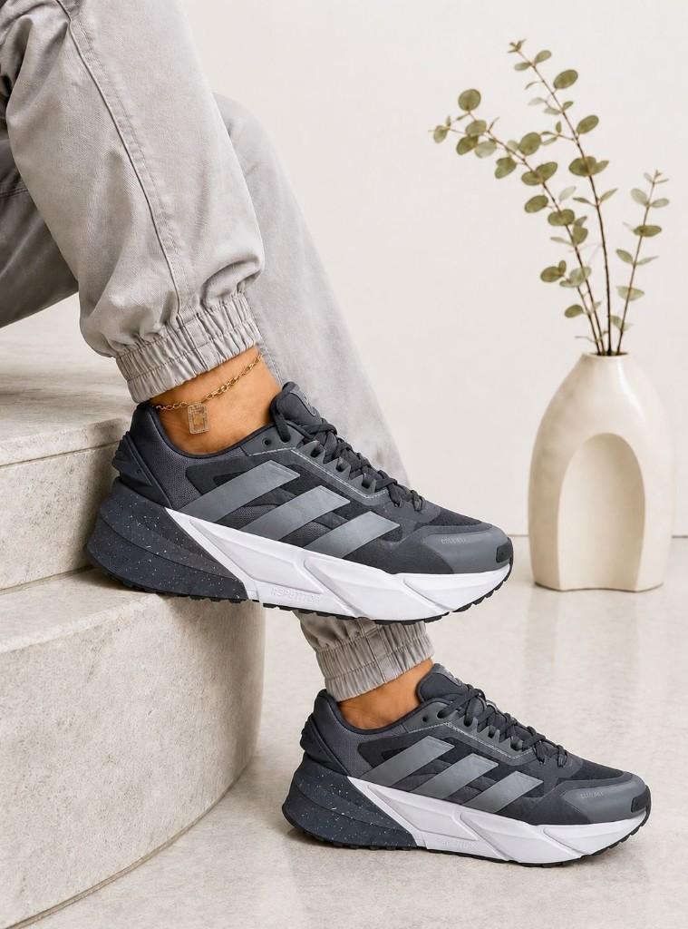 Adidas gris blanco
