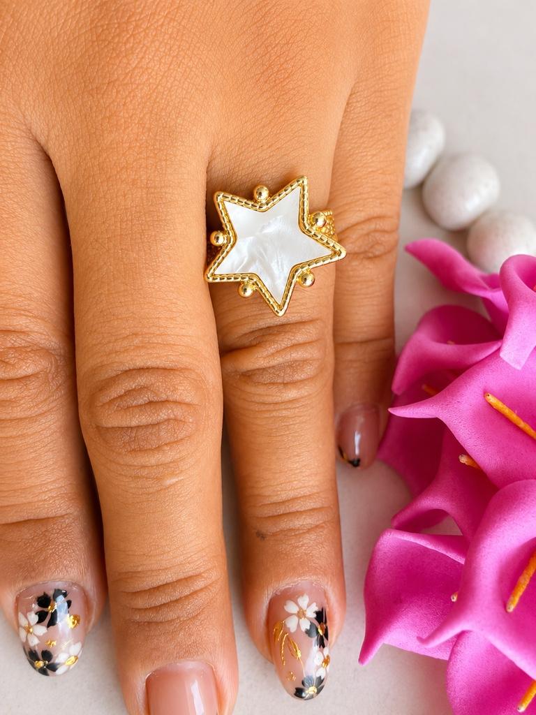Anillo estrella nacar dorado