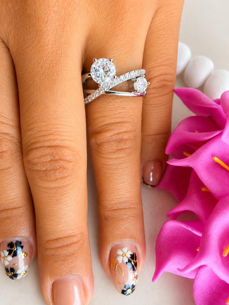 Anillo rodio plateado doble piedra