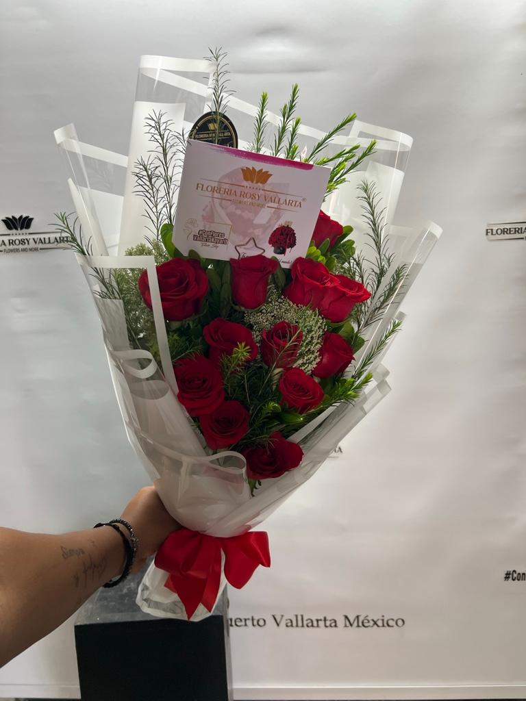 15 Rosas rojas escalonadas