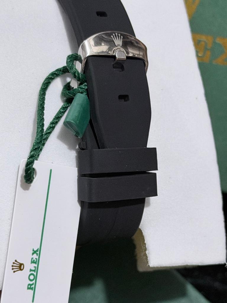 Miniatura 2 de Rolex negro y dorado deportivo