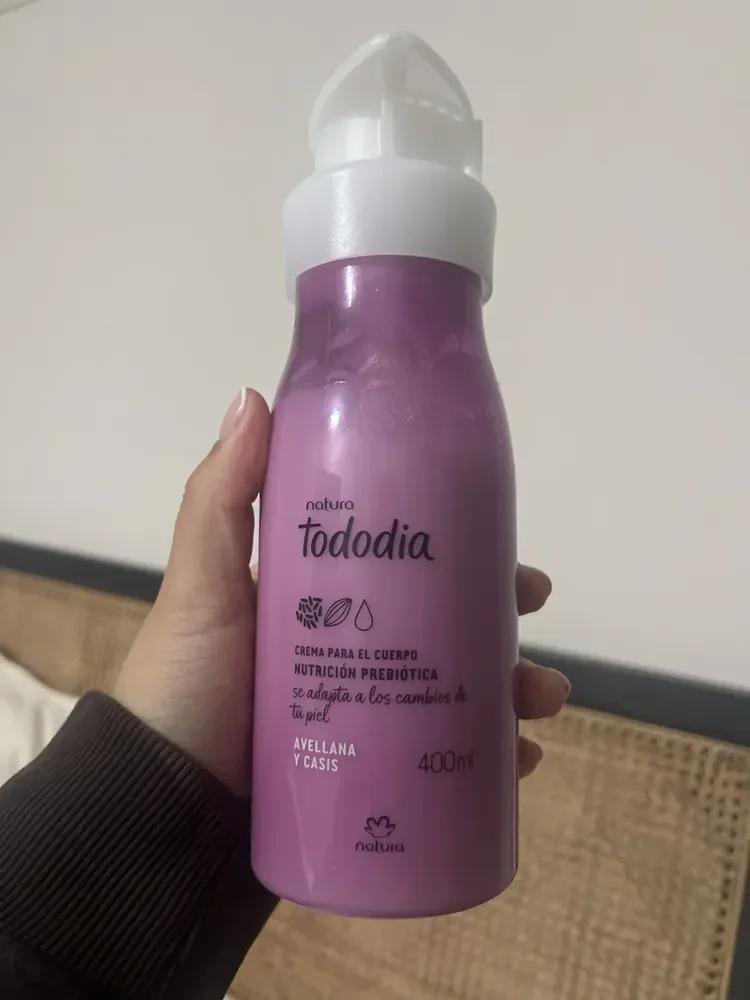 Miniatura 2 de Crema Hidratante  Avellana y casis