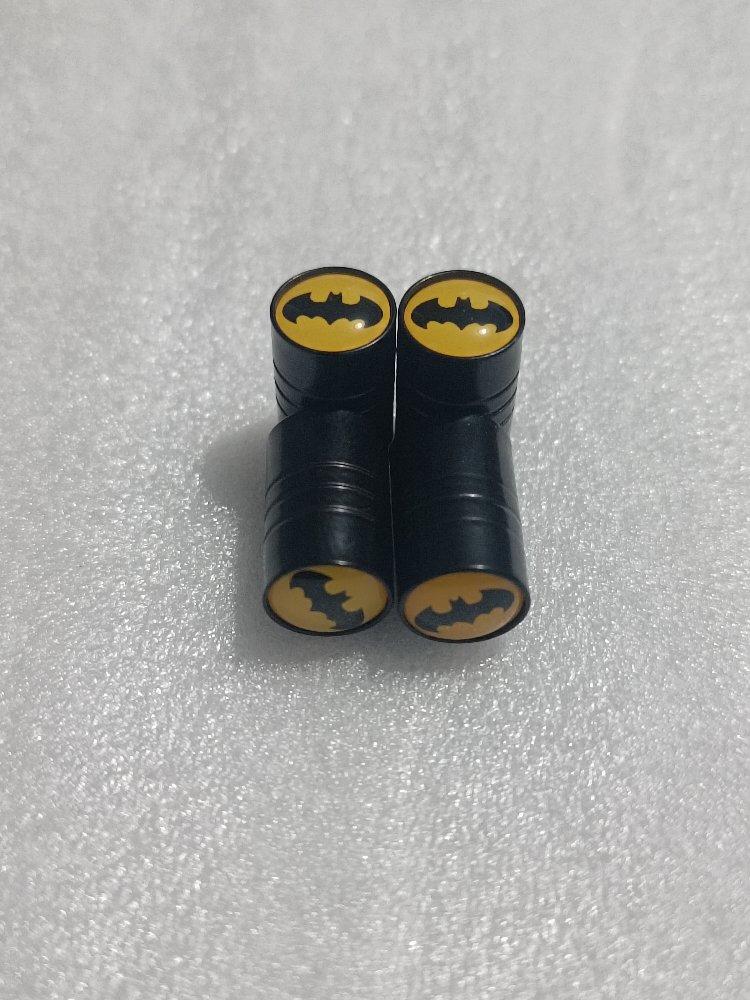 Miniatura 2 de JUEGO DE 4 TAPA VALVULAS BATMAN  NEGRA 14MM