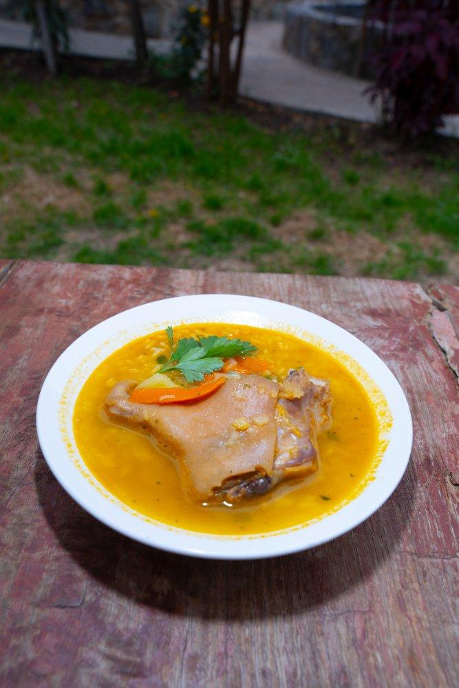 CALDO DE CUY