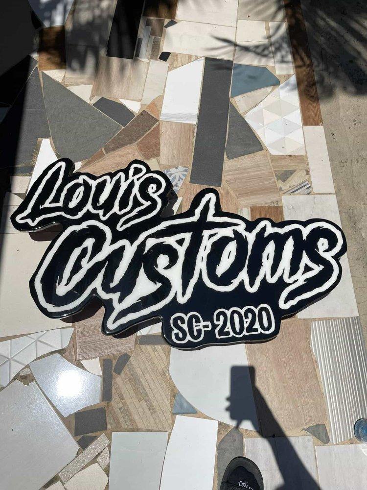 Miniatura 2 de Arte en madera: Louis Customs