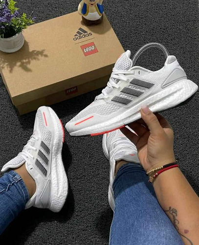 Adidas Pureboost 22 - Blanca