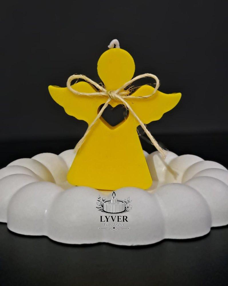 Angel protector.