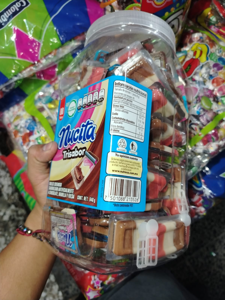 bote de nucita