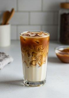 AMARETTO CAFE FRIO 8oz