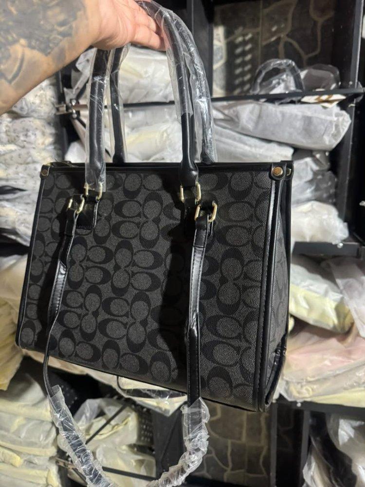 Miniatura 2 de 082 coach doble asa gris/negra 25