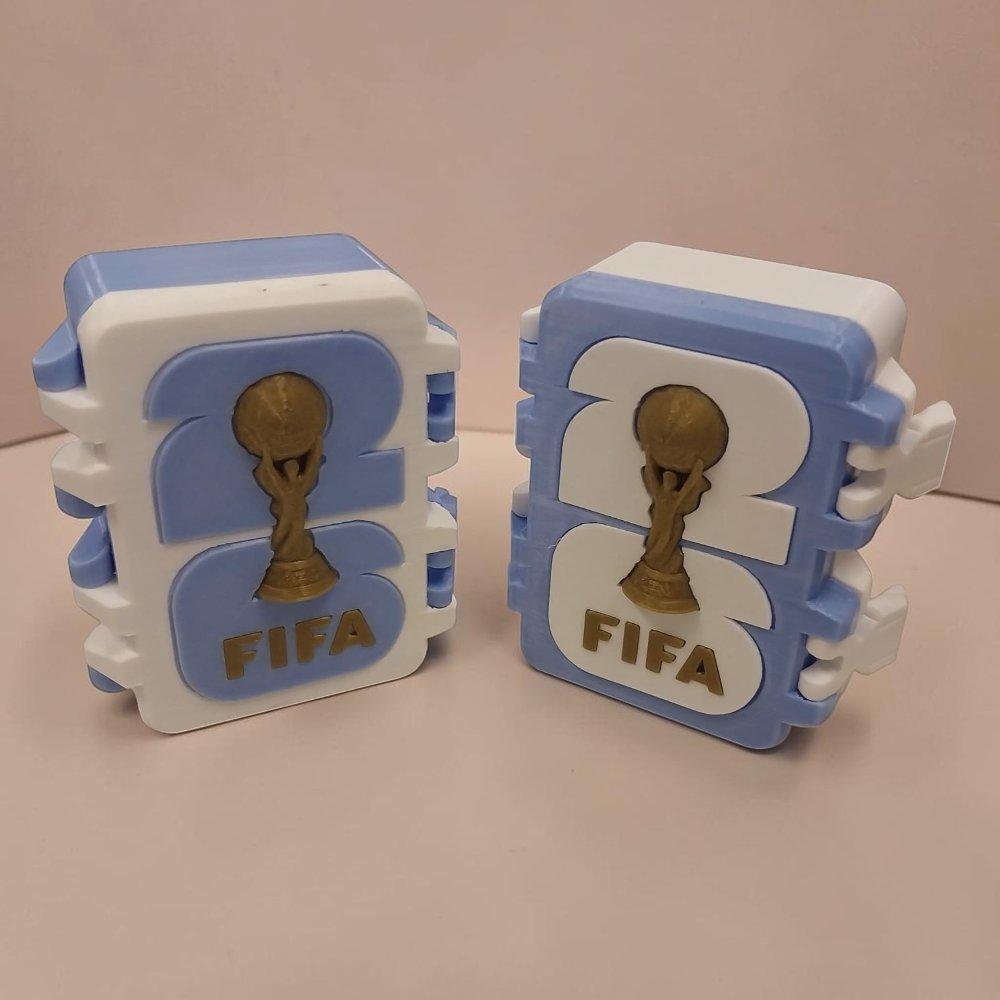 CAJA GRANDE PARA FIGURITAS PANINI
