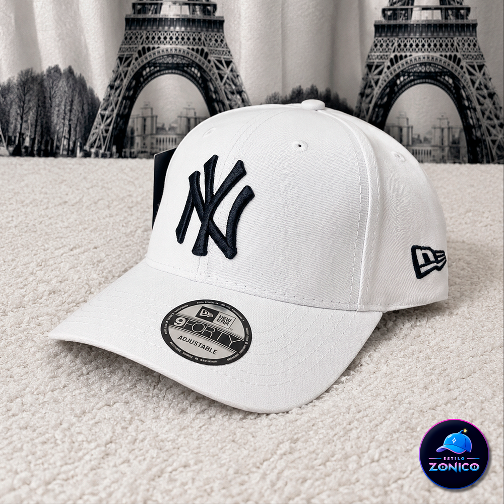 Gorra Curva - NY (Blanco/Negro)