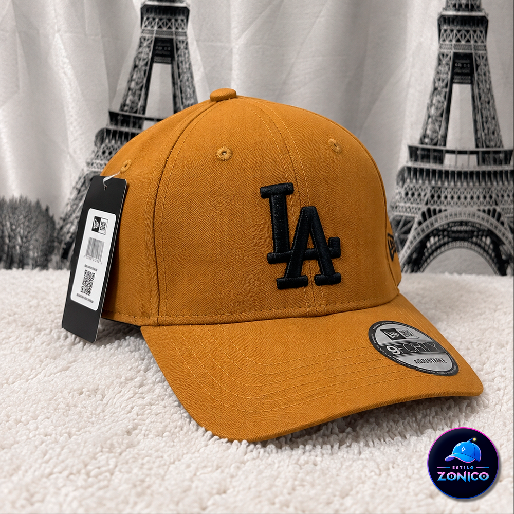 Gorra Curva - LA (Mostaza/Negro)