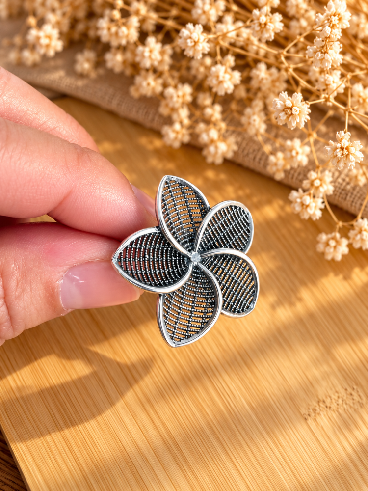 Miniatura 2 de Anillo Leilani – Flor de Plumeria