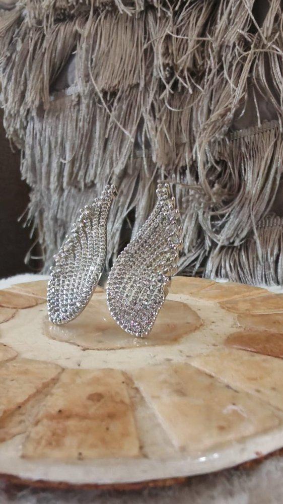 Anillo de alas plateado