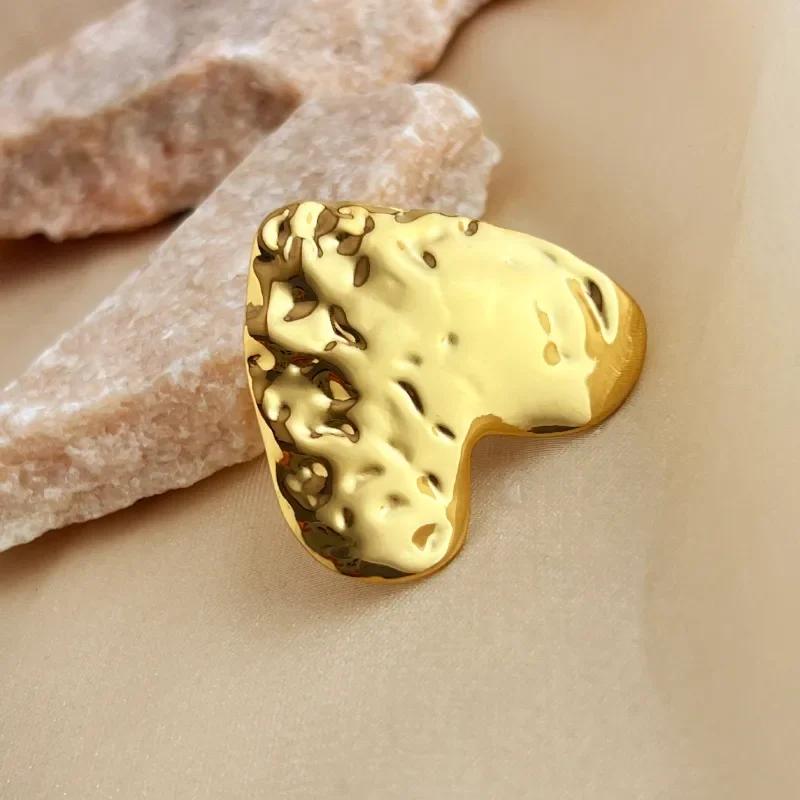 Anillo de corazón grande