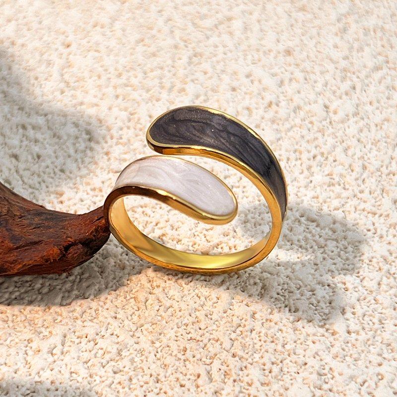 Anillo doble blanco con negro