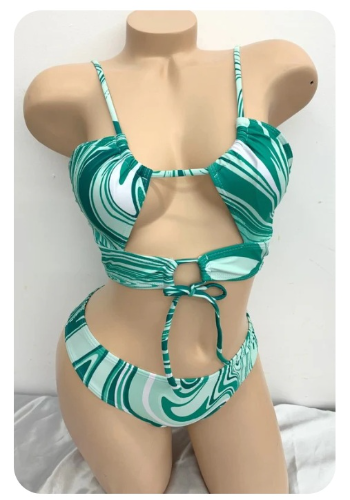 Bikini con corte de remolino de mármol Verde