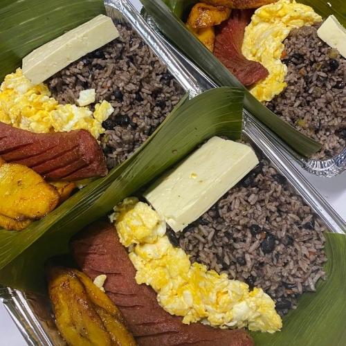Bandeja de Pinto  individual con  5 acompañamientos