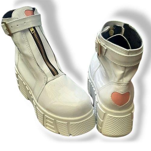 Bota Corazon con Cierre Blanca
