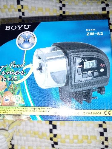 Alimentador automatico dos pilas grande (Boyu)