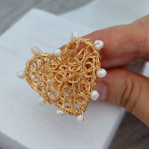 Anillo corazón  alambrado